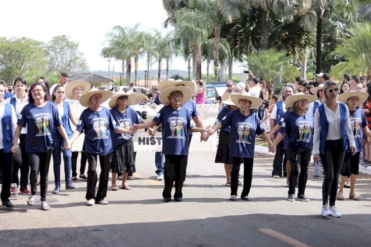 Rio Quente comemora 34 anos com desfile cívico e programação especial para a população